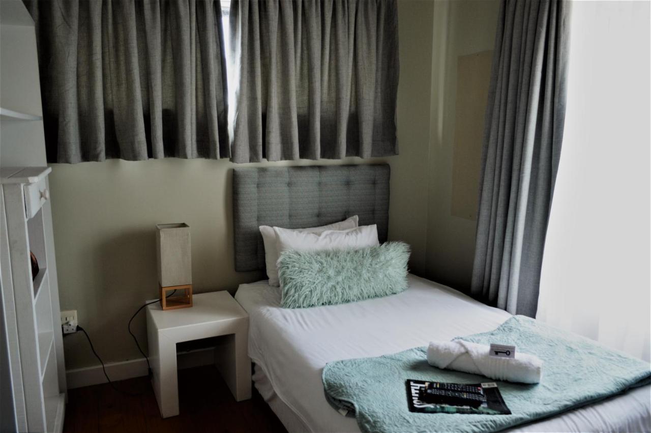 Point Village Guest House Mossel Bay Bagian luar foto